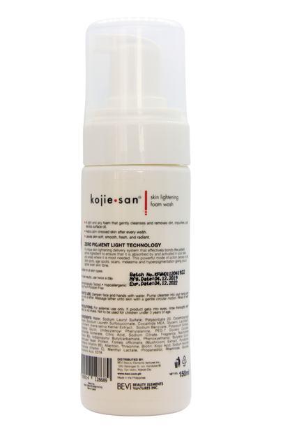 Kojie San Mousse nettoyante éclaircissante pour la peau 150 ml